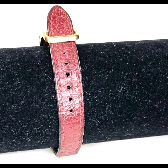 🍒Hermès Burgundy Kelly Watch